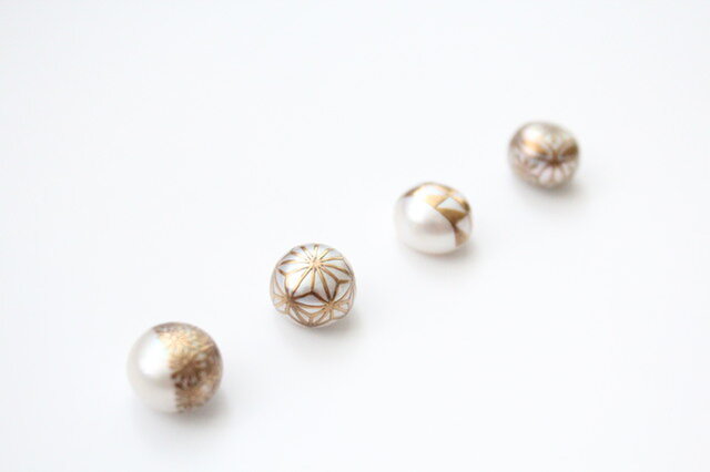 日本を代表する蒔絵(まきえ)を真珠に施した MAKIEパール