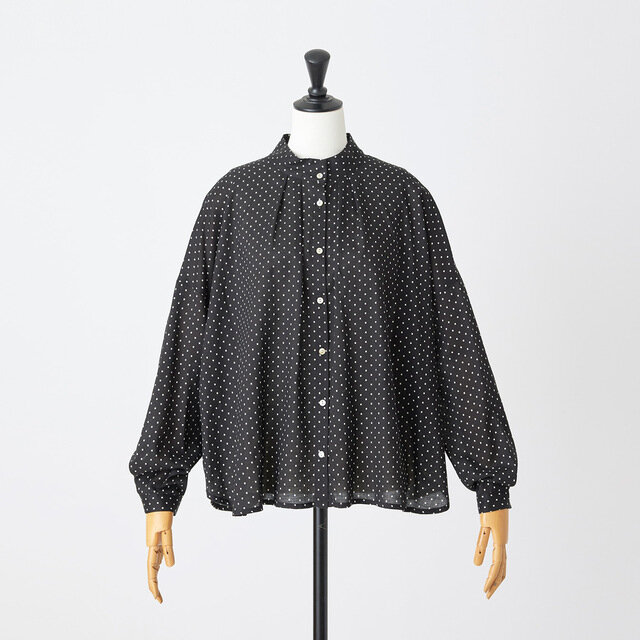 color: クロ<UT504AW13>