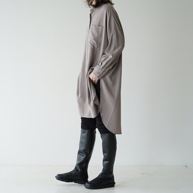 モデル:165cm / 50kg
color : black / size : 37(23.5cm〜24.0cm)
