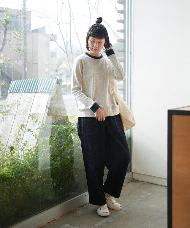 身長:165cm / カラー:02.オートミール/トップネイビー/着用サイズ:FREE