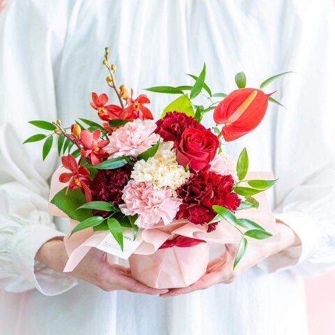 AND PLANTS|【母の日'25】バラのアレンジメント S
