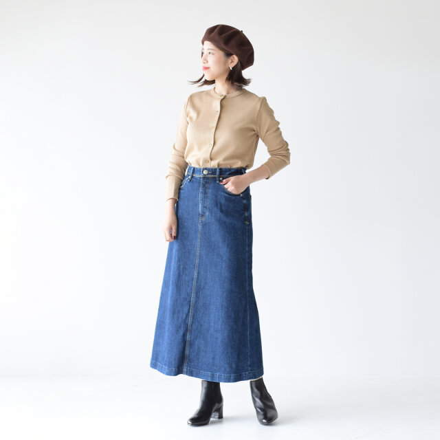 color : brown