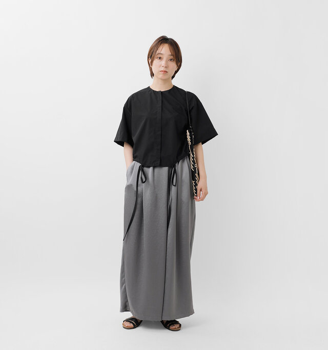 model asuka:160cm / 48kg
color : black / size : F