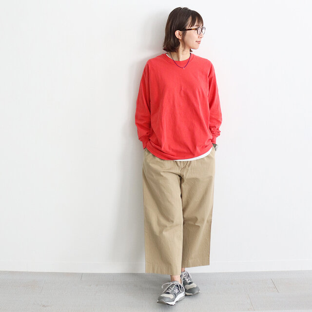 レッド / L 着用、モデル身長:167cm