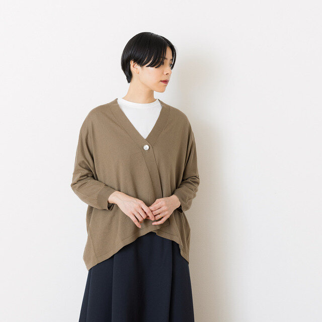 着用カラー:モカ