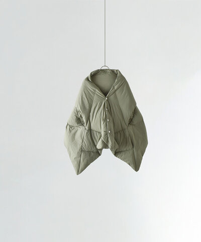 miffew|リバーシブル ダウン ケープ “REVERSIBLE DOWN CAPE” few25wac5349