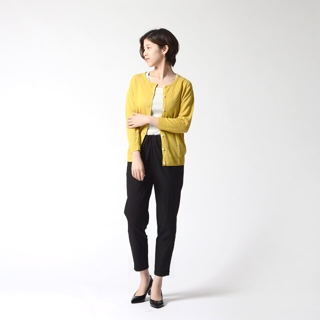 モデル:157cm / 47kg
color : mustard / size : フリーサイズ