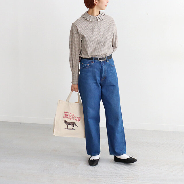 Shinzoneのプリントバッグ"WILD PARK TOUR BAG"
見た目が可愛いのはもちろんですが、コンセプトも好きでお気に入りです!
「野生動物を観に行くツアーの受付カウンターの横に売っているBAGをイメージ」
オシャレなツアーバッグ!実際にあったら可愛すぎるデザインですね〜!