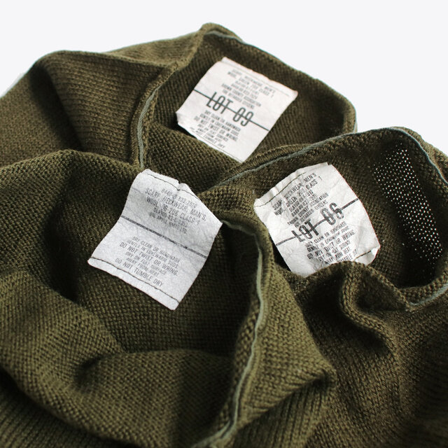 タグのデザインは、入荷時期により異なります。
変色などが見られたり、タグが欠損している場合もございます。