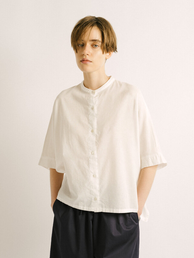 モデル:173cm/オフホワイト(color11)