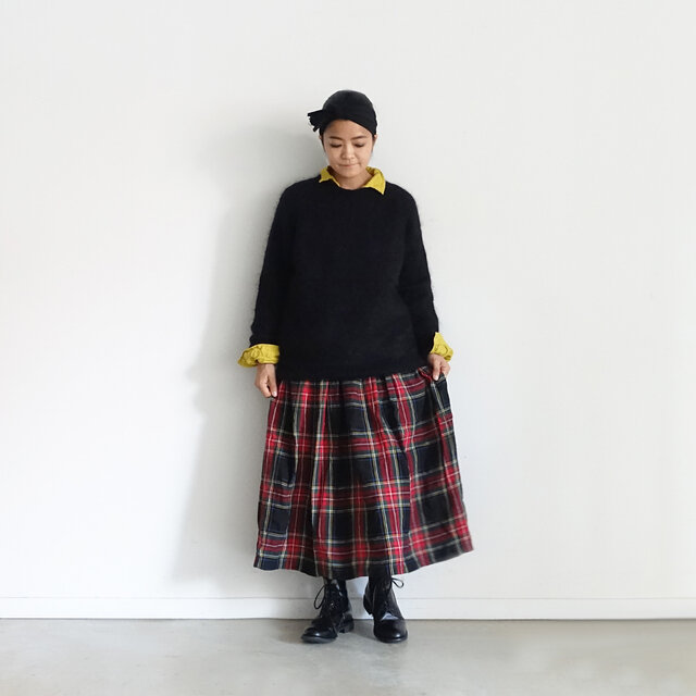 Model 158cm、Red 着用