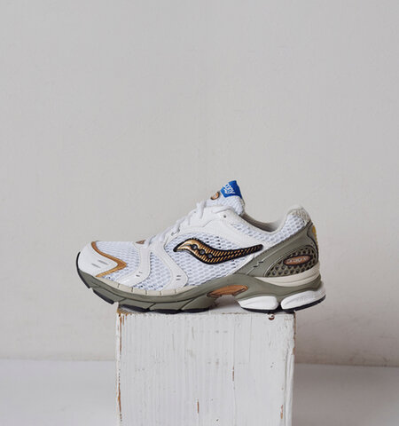Saucony|プログリッドトライアンフ4 クローズドメッシュ レースアップ スニーカー PROGRID TRIUMPH 4 progrid-triumph4