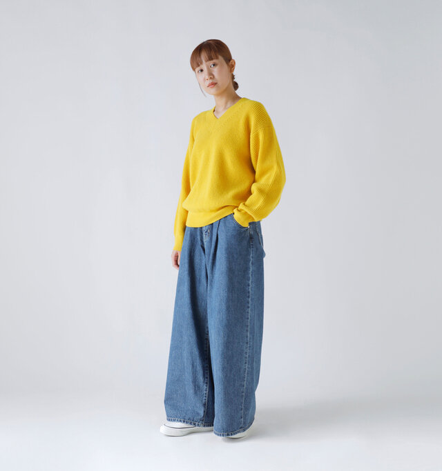 model mayuko：168cm / 55kg 
color : yellow / size : 3