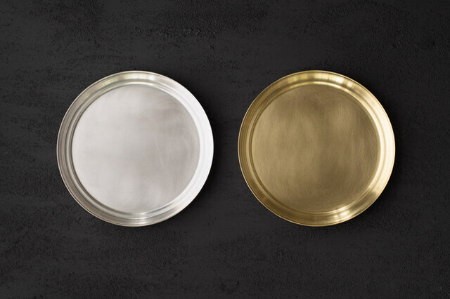 左：真鍮銀メッキ　右：真鍮