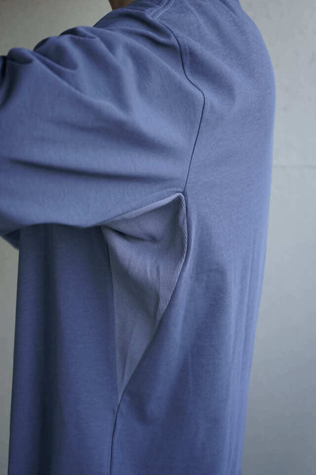 男性モデル:身長178cm 体重65kg 着用サイズM