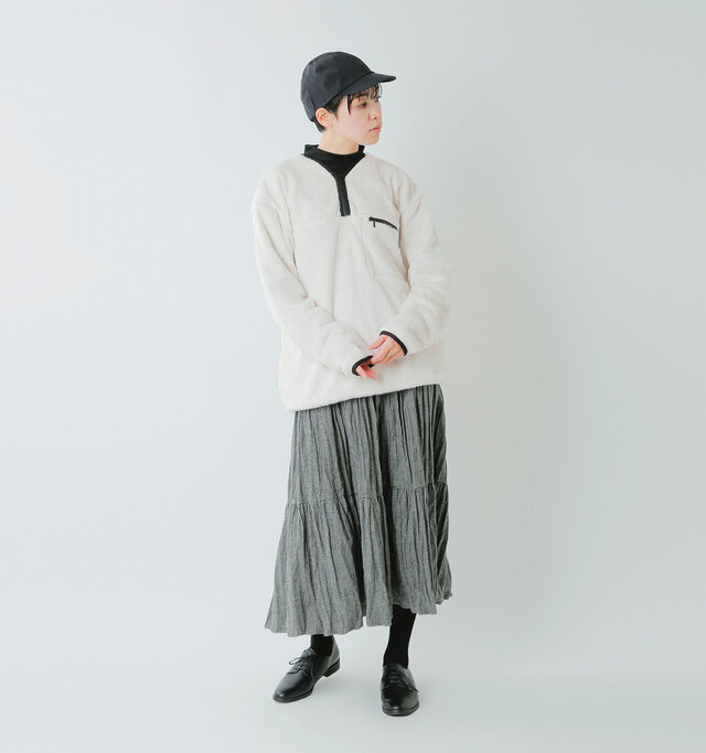 model saku:163cm / 43kg
color : vintahe white / size : M