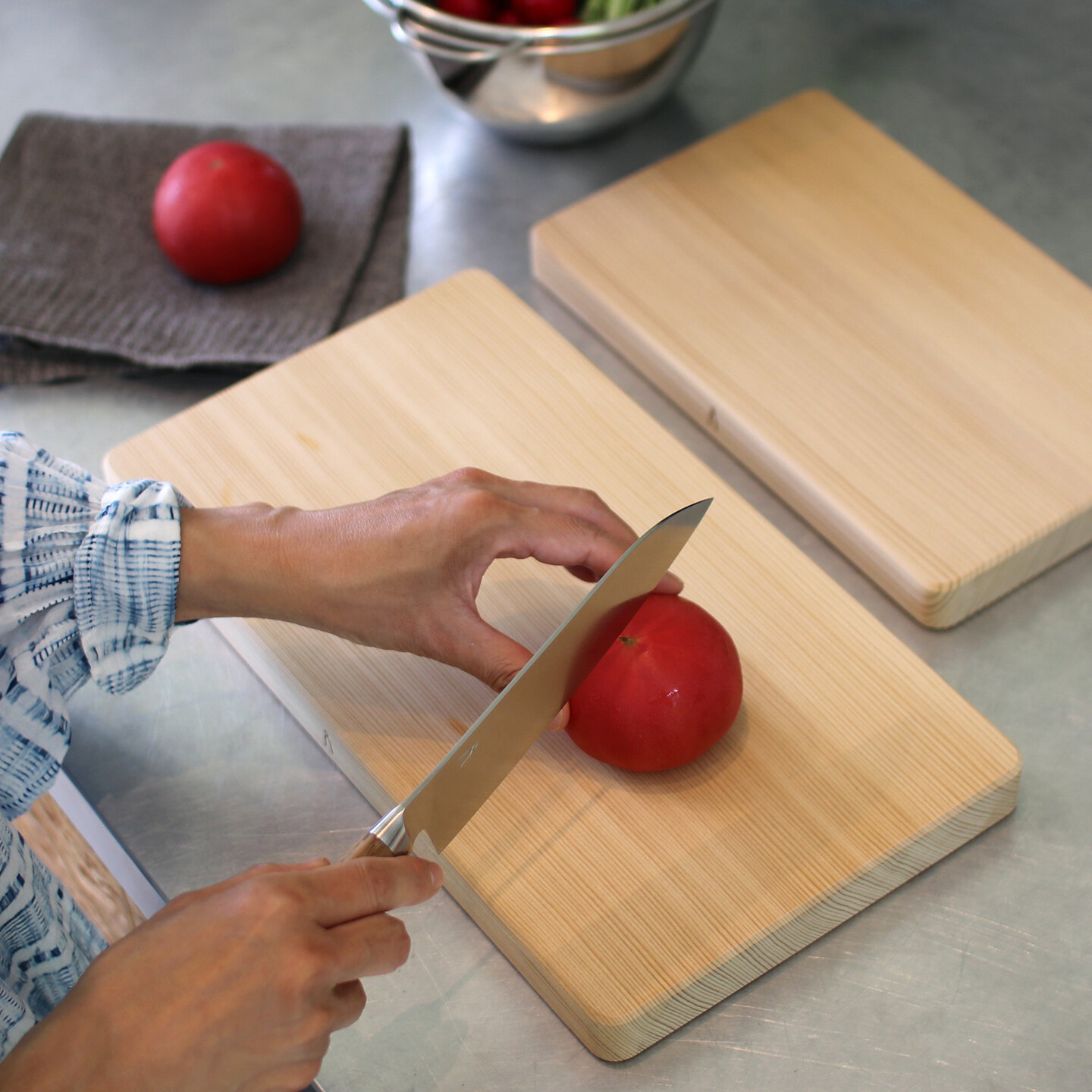 料理道具のプロが教える「木製まな板のお手入れ方法」 - 飯田屋