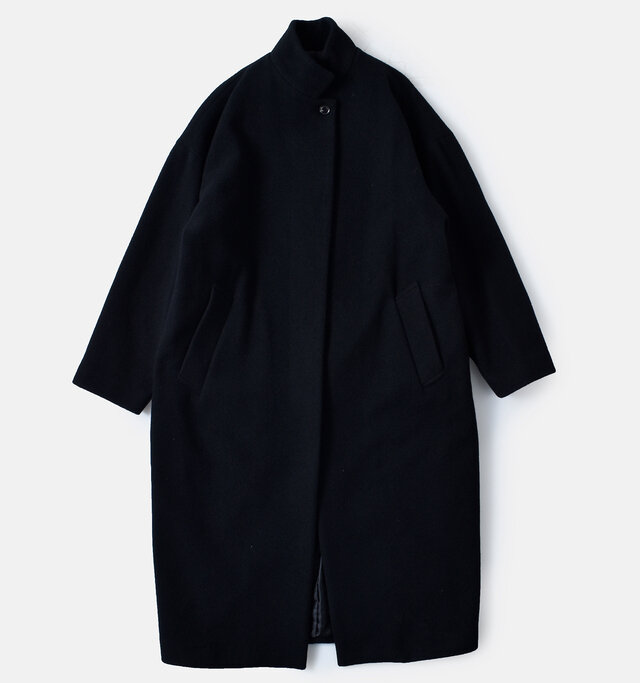 color : black