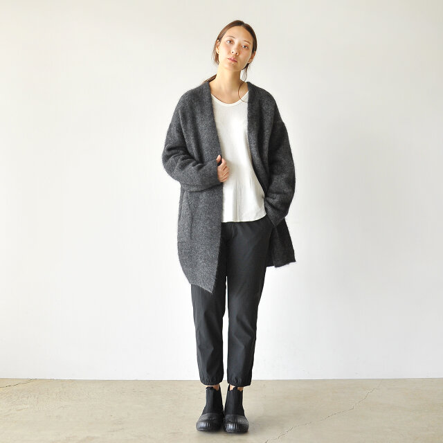 モデル:164cm / 46kg
color : ブラック / size : M(Women's)