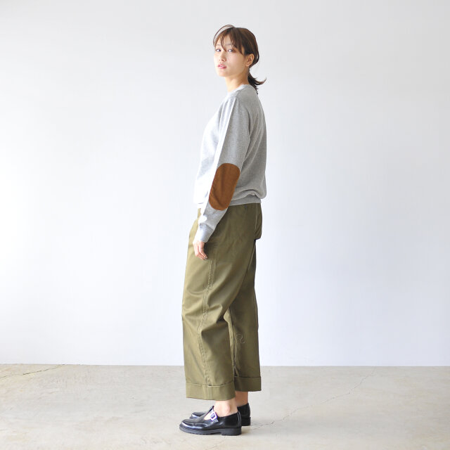 モデル:170cm / 54kg
color : light gray / size : S(Women's free)