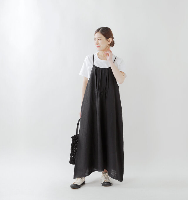 model tomo:158cm / 45kg
color : black / size : 38