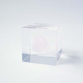 ウサギノネドコ｜Sola cube Mineral ローズクォーツ（4cm角）