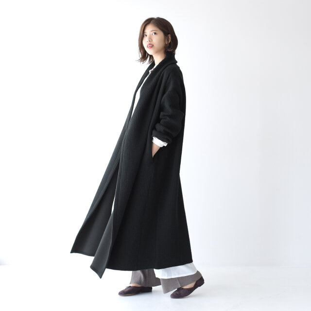 モデル:157cm / 47kg
color : black / size : 38(フリーサイズ)