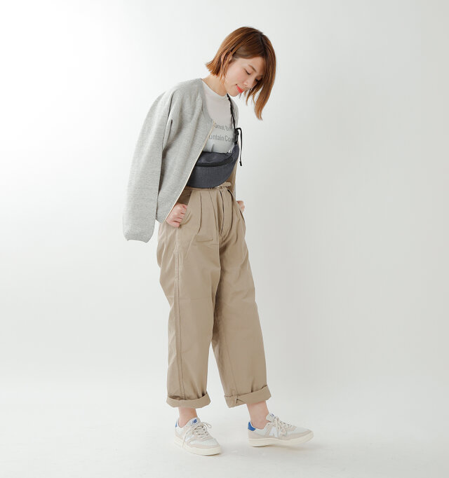 model mei:165cm / 50kg
color : off white / size : 24.0cm