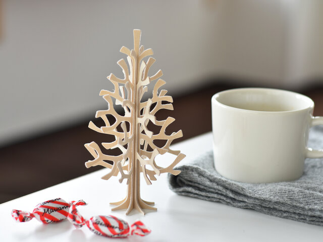 クリスマスが終わったらまた4枚の板に戻し、また来年。