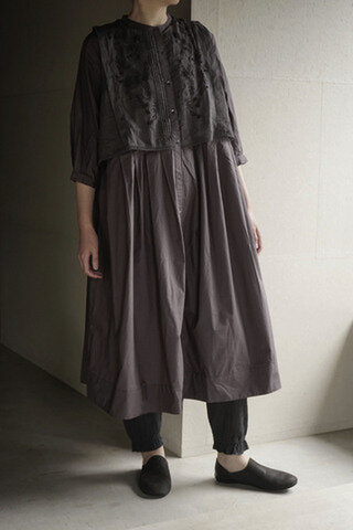 ROBE de PEAU|Petals Embroidery Dress
