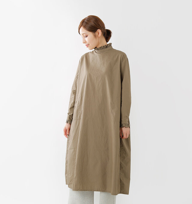 甘さが苦手な方にも
おすすめのフリルワンピース。
前後2wayで使えるのも
嬉しいデザイン。