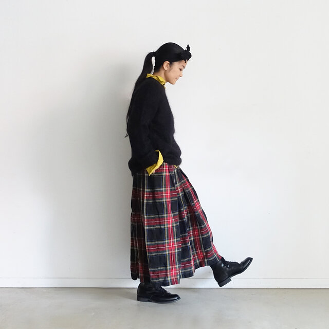 Model 158cm、Red 着用