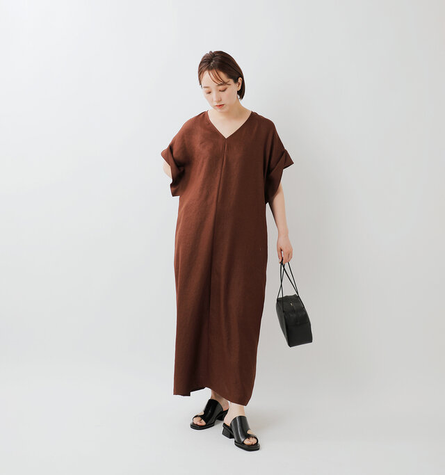 model asuka:160cm / 48kg
color : brown / size : 38
