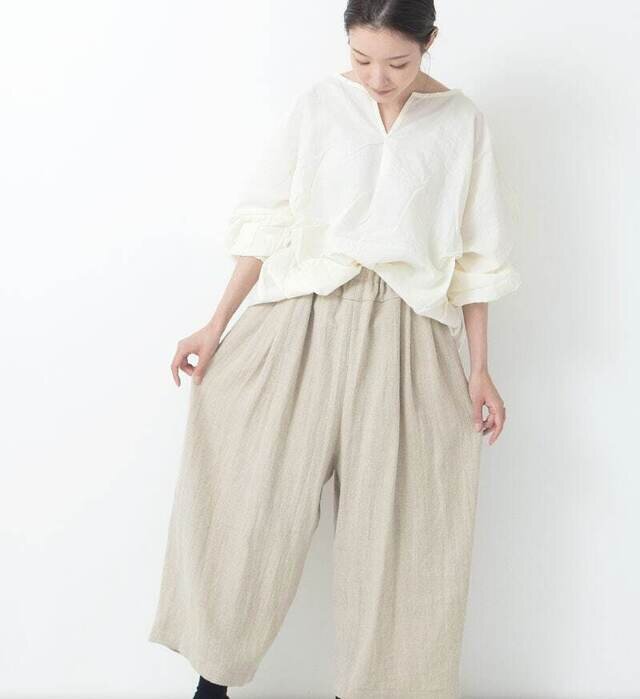 col:KINARI , model : 162cm