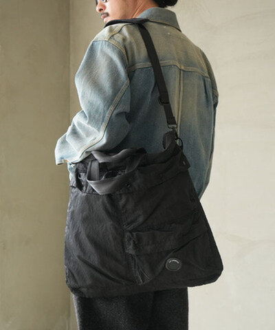 C.P.COMPANY | Nylon B Lens Shoulder Bag ナイロン B レンズ ショルダー バッグ 21cmac127a