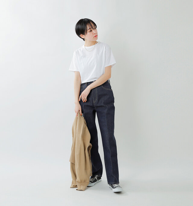 model saku:163cm / 43kg
color : white / size : F