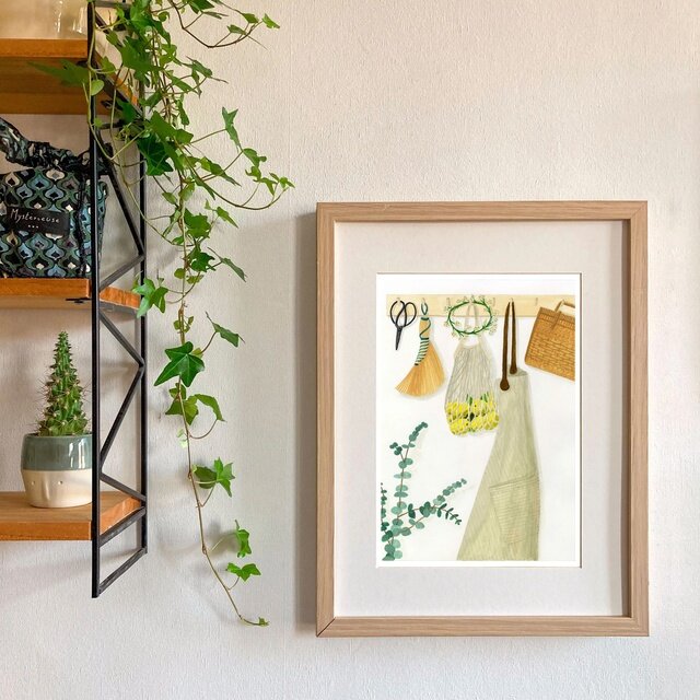 アクセサリートレイ「tower」+植物のポストカードの贈り物なら、大切な方の玄関やリビングを、春の香りと木の温もりで整えてくれますよ。