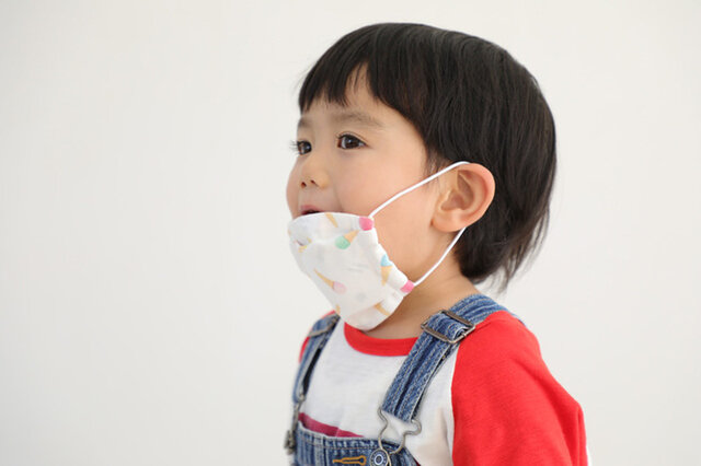 子ども用マスクは、洗い替え用にいくつか作っておくと役立ちます。
サイズ変更は、生地の大きさを変更することで可能です。