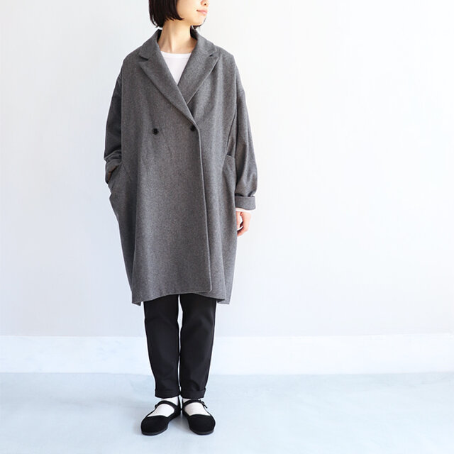 グレー 着用、モデル身長:164cm