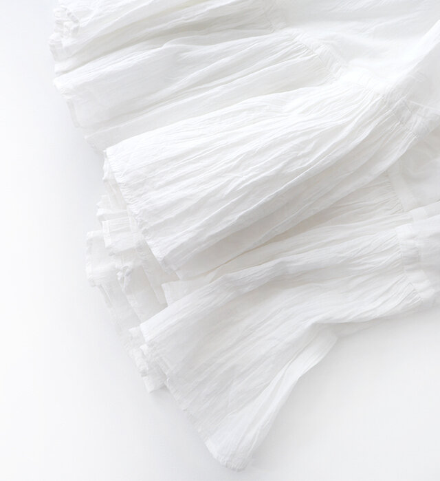 color : WHITE