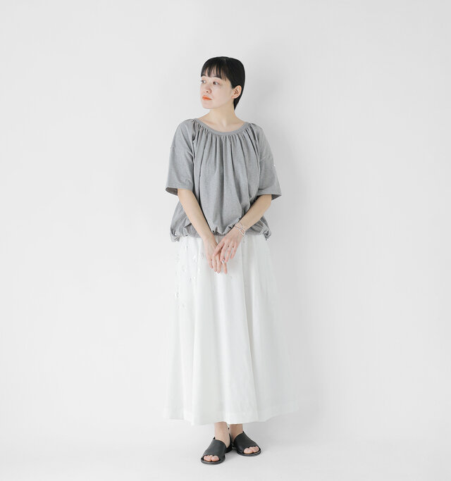 model saku:163cm / 43kg
color : top gray / size : 1