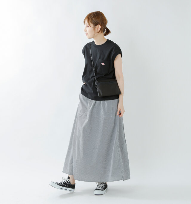 model yama:167cm / 49kg
color : black / size : 36