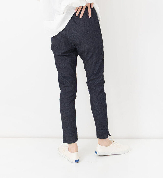 color : INDIGO / サイズ2、モデル162cm