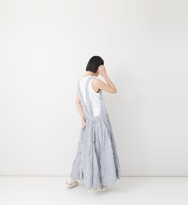 color : WHITE , model : 162cm