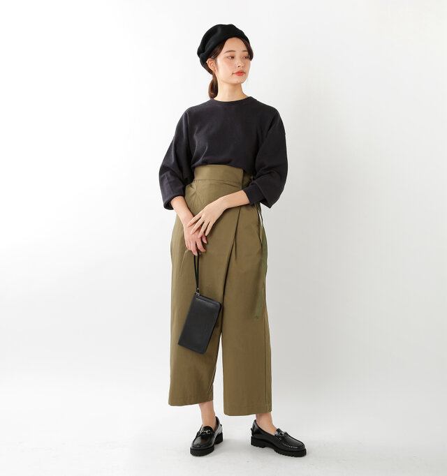 model kanae:167cm / 48kg
color : black / size : 5.5(23.0cm)