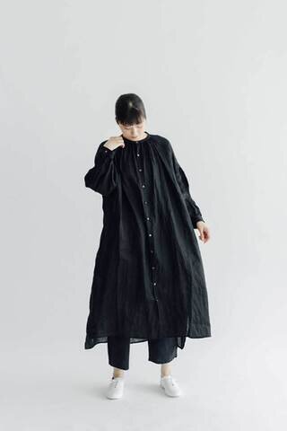 Universal Tissu フレンチリネン シャツドレス クロ くらすこと クラスコト キナリノモール Universal Tissu フレンチリネン シャツドレス クロ くらすこと クラスコト キナリノモール