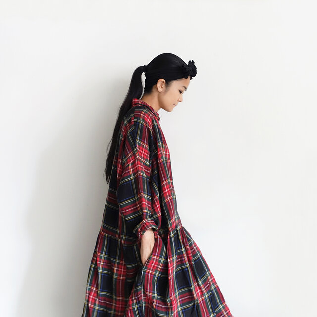 Model 158cm、Red 着用