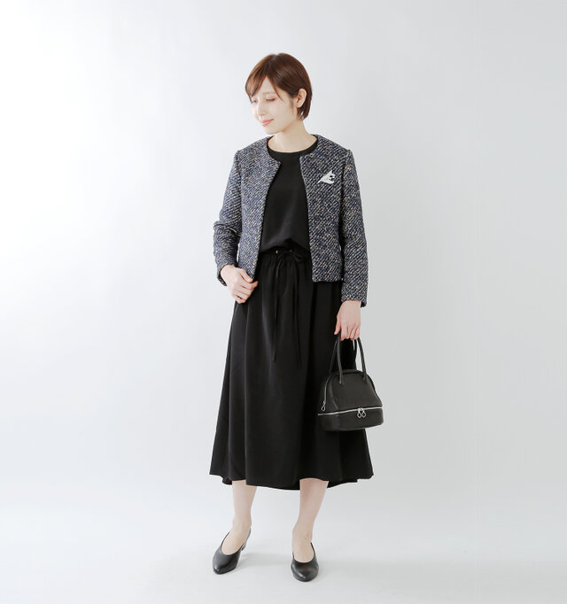 model yama:167cm / 49kg
color : black / size : 38