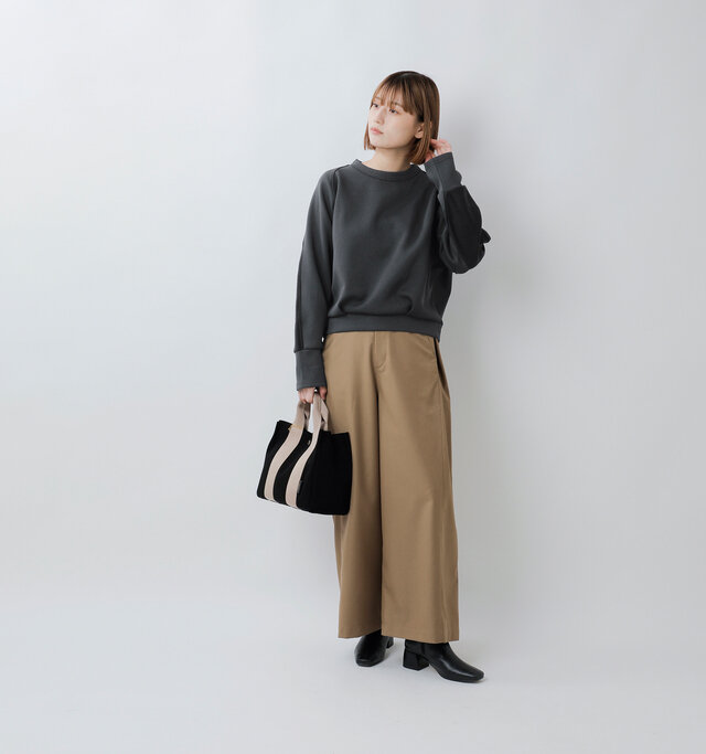 model ai:166cm / 47kg
color : black / size : F