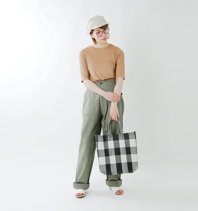 model mei:165cm / 50kg
color : black × white / size : M